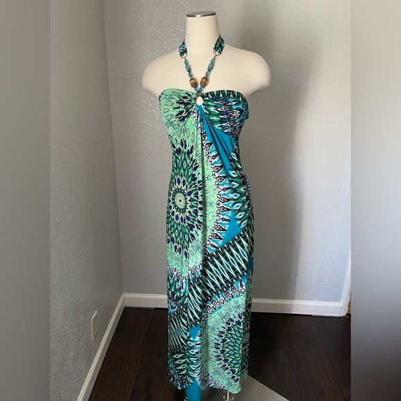 Vibrant Strapless Maxi Dress - Picture 8 of 12
